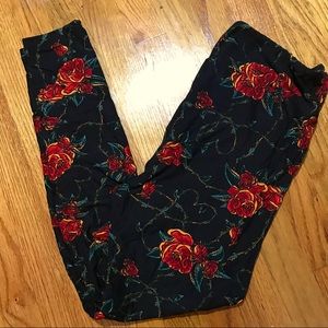 Rose and Thorn Pattern Leggings by LuLaRoe